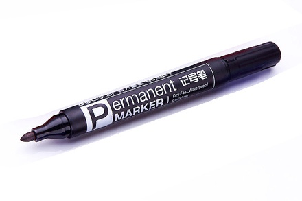 ปากกาเขียนซองพลาสติกสีดำ